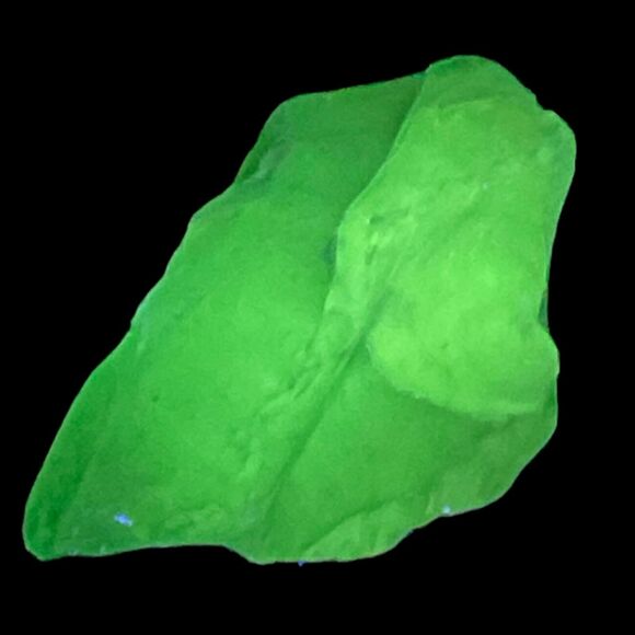 Emerald Translucent Art Glass Cullet Glowing Manganese Slag Glass #5GX5 - Picture 1 of 7